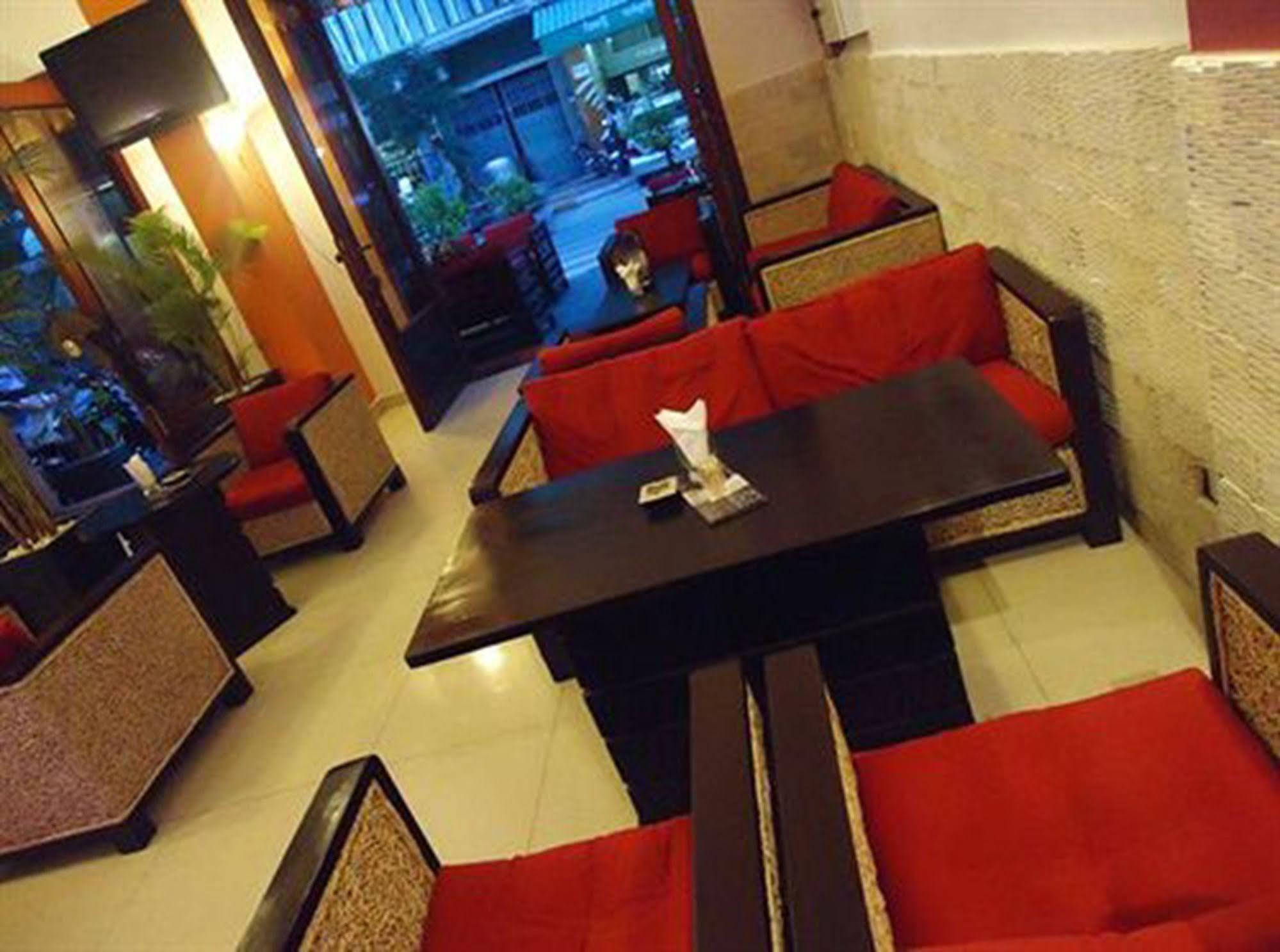 City Centre Hotel Пном Пен Екстериор снимка